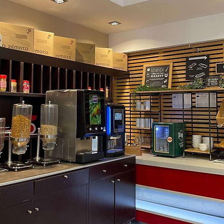 赫罗纳布拉瓦海岸宜必思快捷酒店 外观 照片